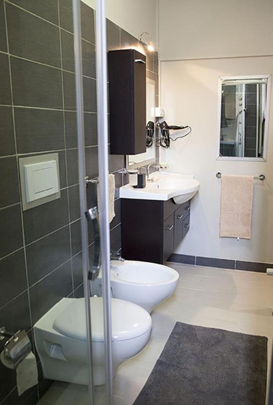 Home Domus Borgo Pio - San Pietro Rome Room photo